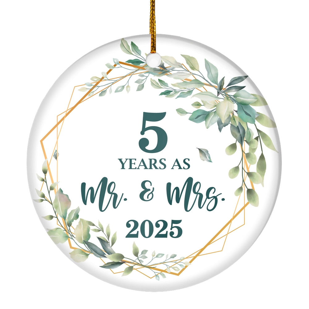 5th Anniversary Wedding Ornament Married 5 Years As Mr and Mrs For Couples Christmas Husband Wife Wedding Gift Holiday Decoration Christmas Tree Ornament | siriusteestore