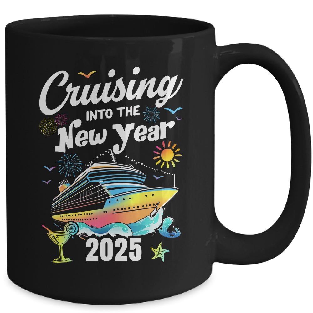 Cruising Into The New Year 2025 Family Vacation Holiday Mug | siriusteestore