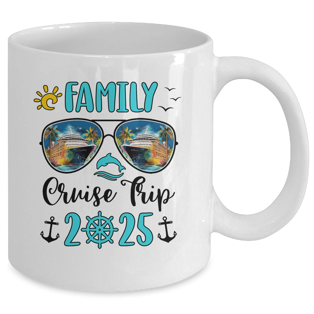 Family Cruise Trip 2025 Vacation Travel Family Cruising Mug | siriusteestore