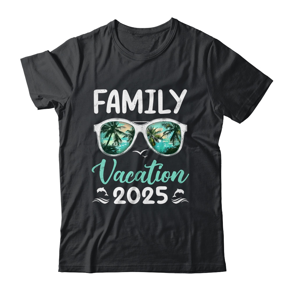 Family Vacation 2025 Family Group Matching Summer Beach Trip Shirt & Tank Top | siriusteestore