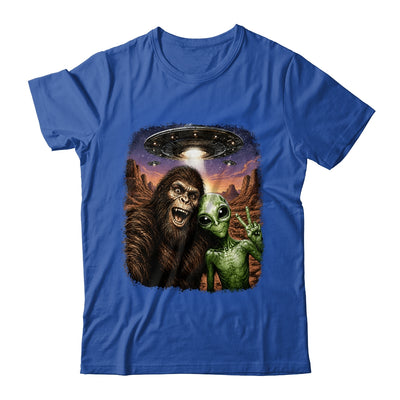 Funny Bigfoot Alien Sasquatch Selfie Rock On Peace Sign Ufo Shirt & Hoodie | siriusteestore