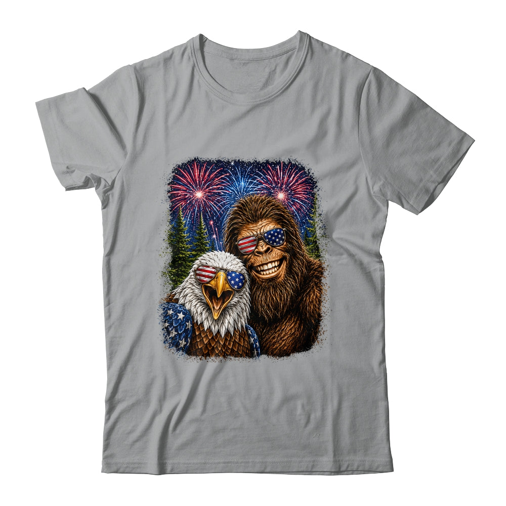 Funny Bigfoot Eagle Selfie Rock On 4Th Of July Men Women Shirt & Hoodie | siriusteestore