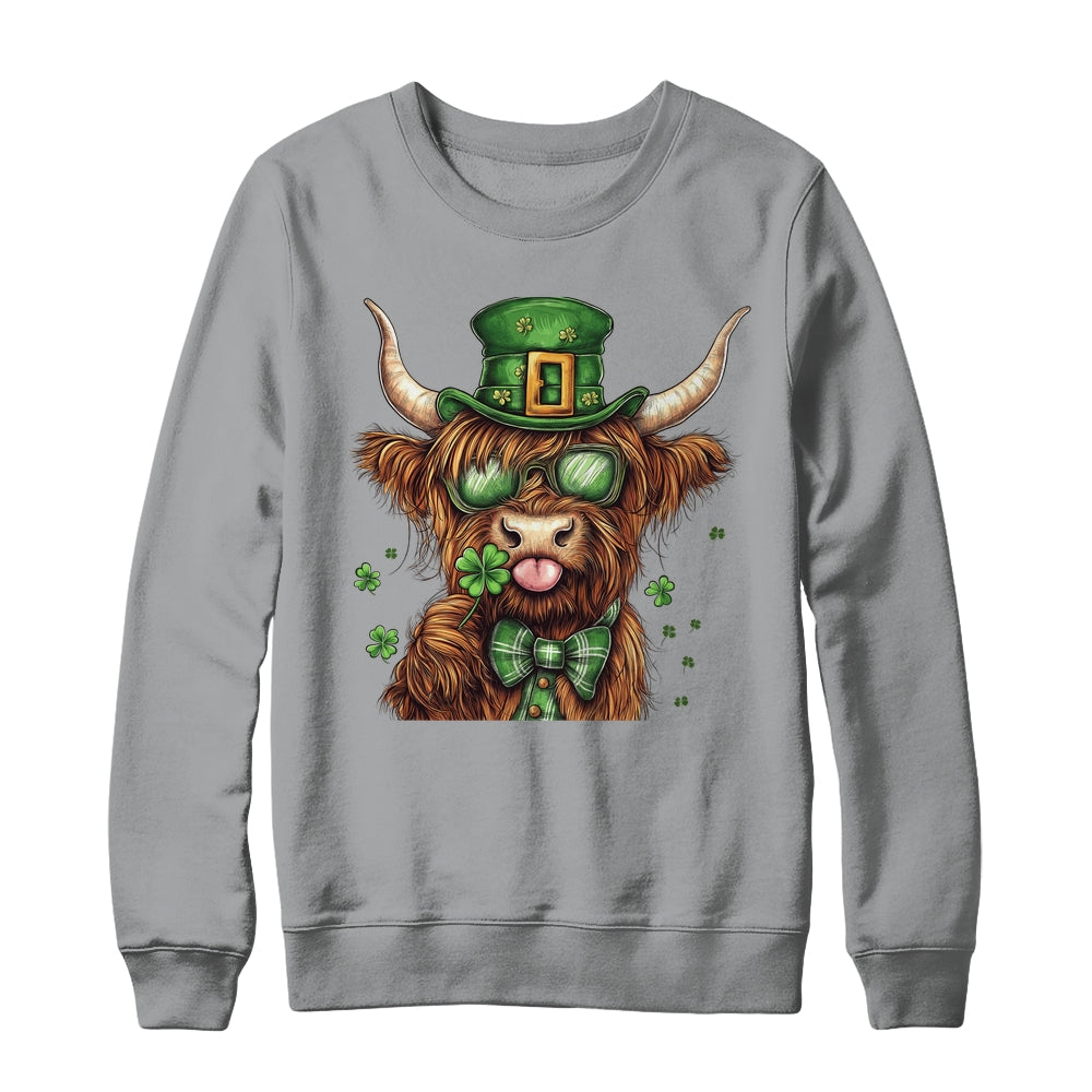 Highland Cow St. Patrick's Day Retro Coquette St Patty's Day Shirt & Sweatshirt | siriusteestore