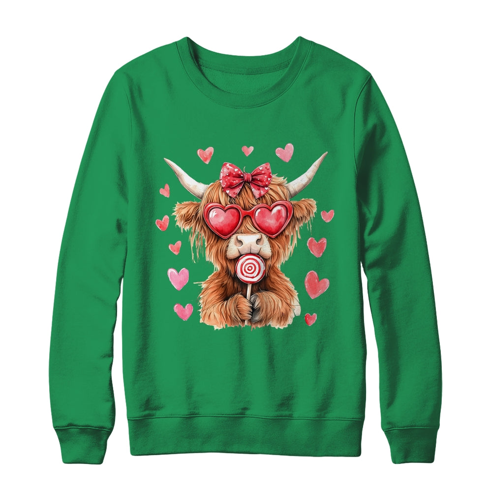 Highland Cow Valentine Coquette Valentine's Day Retro Heart Shirt & Sweatshirt | siriusteestore