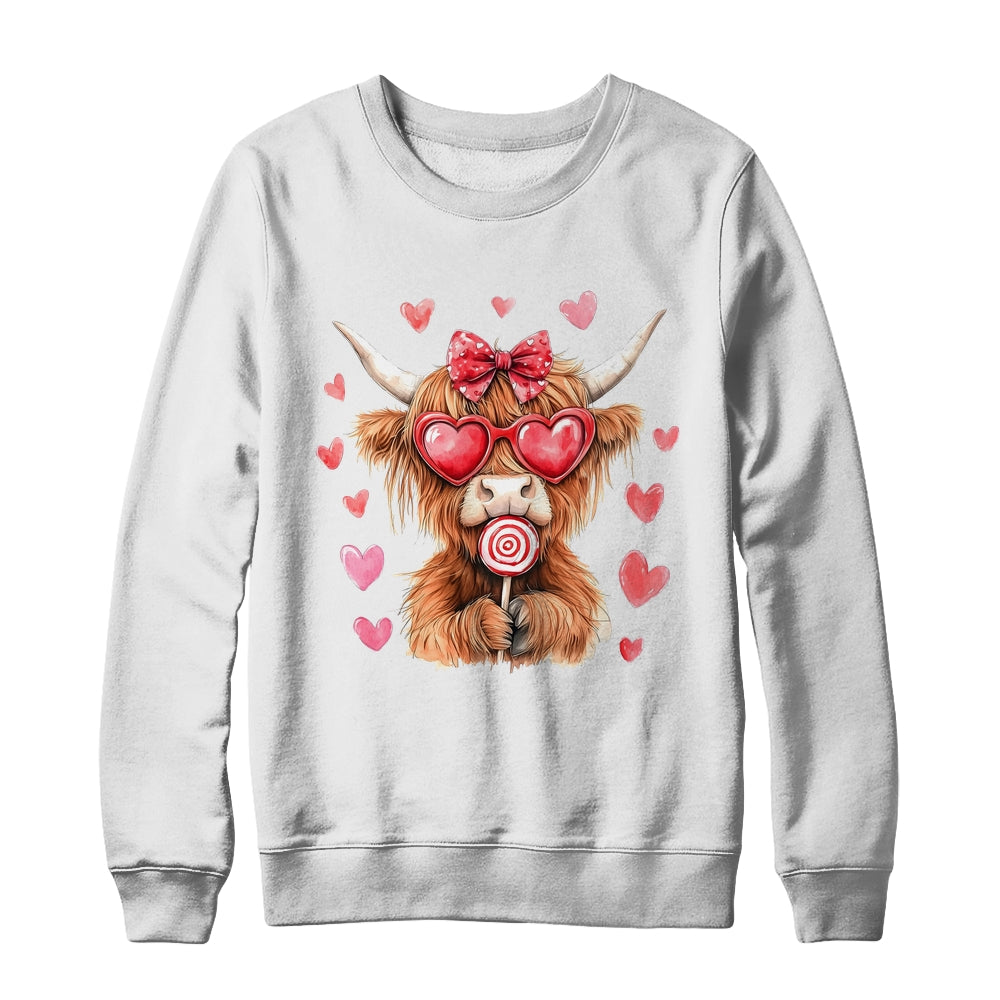 Highland Cow Valentine Coquette Valentine's Day Retro Heart Shirt & Sweatshirt | siriusteestore