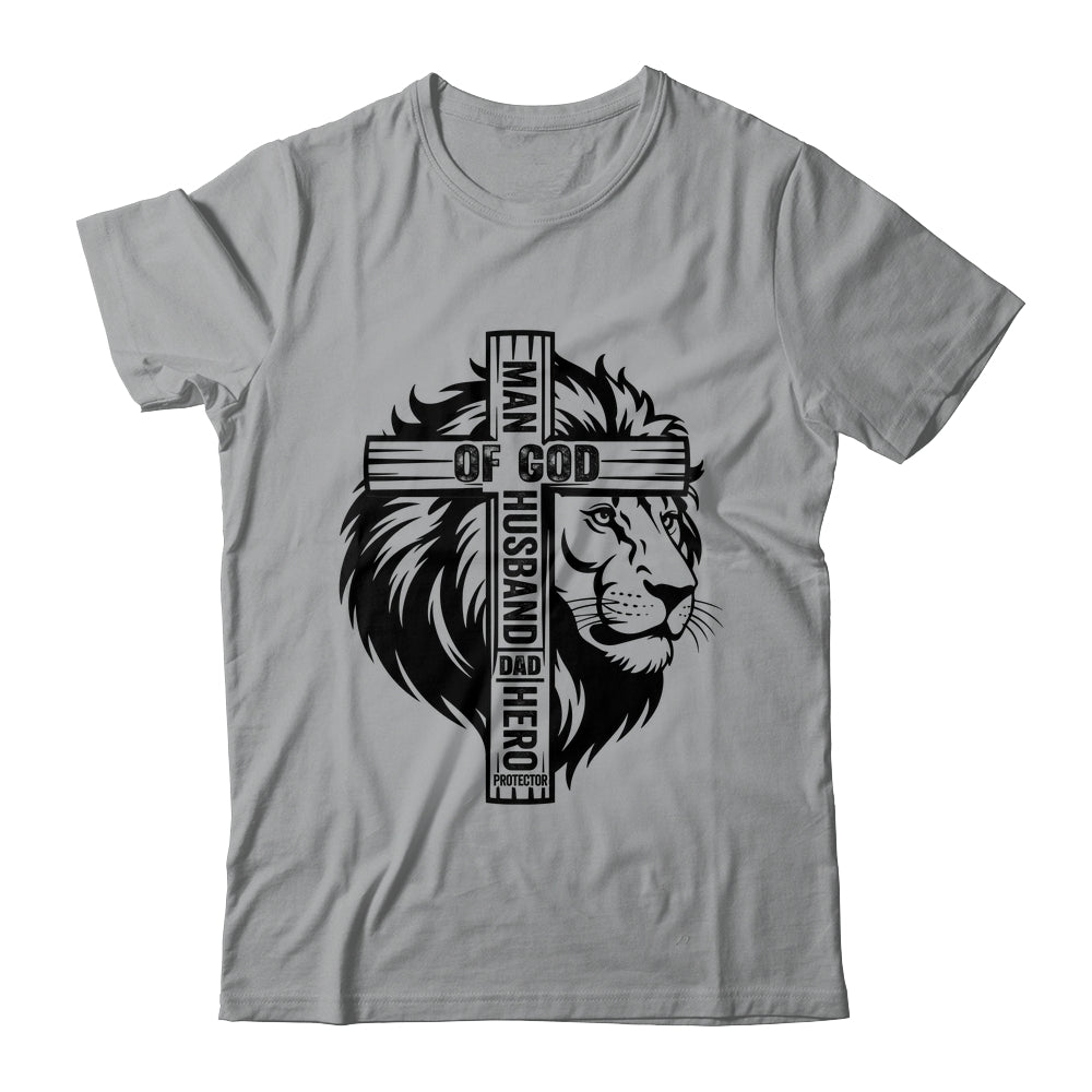 Man Of God Christian Dad For Husband Lion Men Father's Day Shirt & Hoodie | siriusteestore