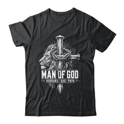 Man Of God Husband Dad Papa Lion Christian Father'S Day Men Shirt & Hoodie | siriusteestore