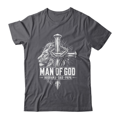 Man Of God Husband Dad Papa Lion Christian Father'S Day Men Shirt & Hoodie | siriusteestore