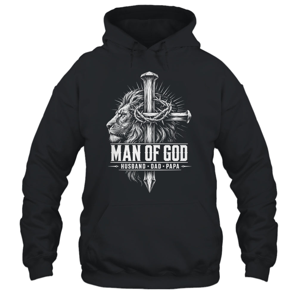 Man Of God Husband Dad Papa Lion Christian Father'S Day Men Shirt & Hoodie | siriusteestore