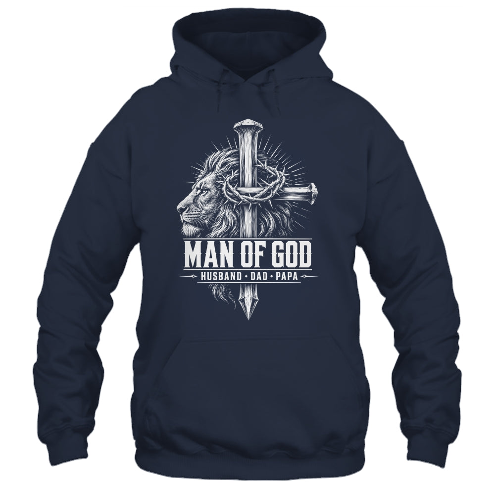 Man Of God Husband Dad Papa Lion Christian Father'S Day Men Shirt & Hoodie | siriusteestore