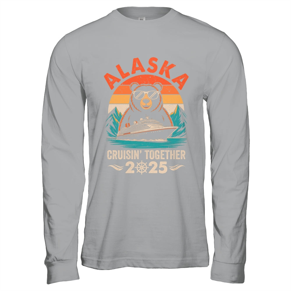 Matching Family Friends And Group Crusin' Alaska Cruise 2025 Shirt & Hoodie | siriusteestore