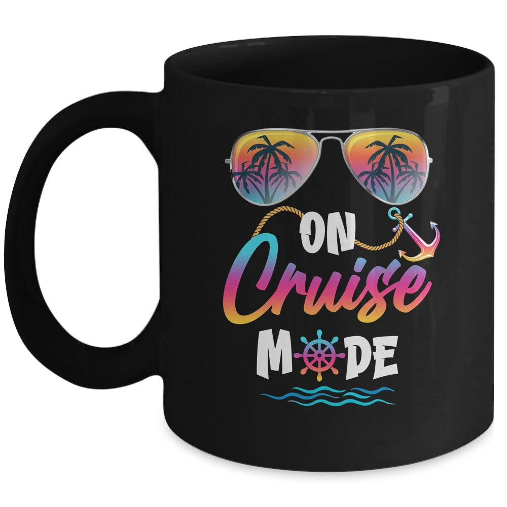 On Cruise Mode Family Vacation Cruising Together Squad Mug | siriusteestore