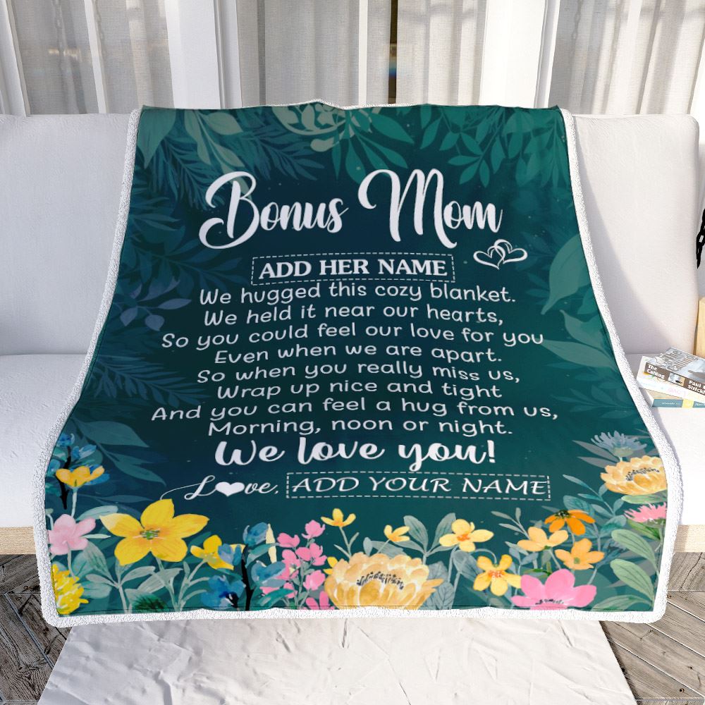 Personalized Bonus Mom Blanket From Stepdaughter Floral Green We Love You Stepmother Mothers Day Birthday Gifts Christmas Customized Fleece Blanket | siriusteestore