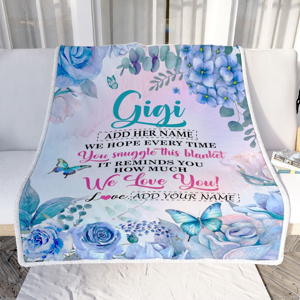 Personalized Gigi Blanket From Grandkids Granddaughter Grandson Floral Print We Love You Gigi Birthday Gifts Mothers Day Christmas Customized Fleece Blanket | siriusteestore