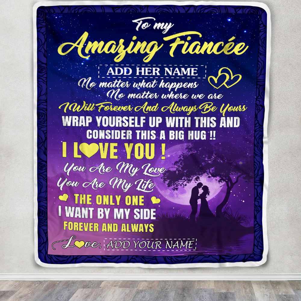 Personalized To My Amazing Fiancée Blanket Big Hug For Future Husband Birthday Gifts Anniversary Romantic Gift Valentines Day For Her Christmas Fleece Blanket | siriusteestore