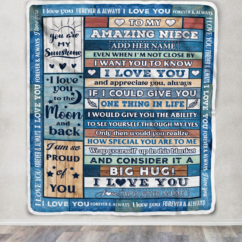 Personalized To My Amazing Niece Gifts From Aunt Uncle Auntie Blanket Wood Great Words Birthday Gifts For Niece Christmas Customized Fleece Throw Blanket | siriusteestore