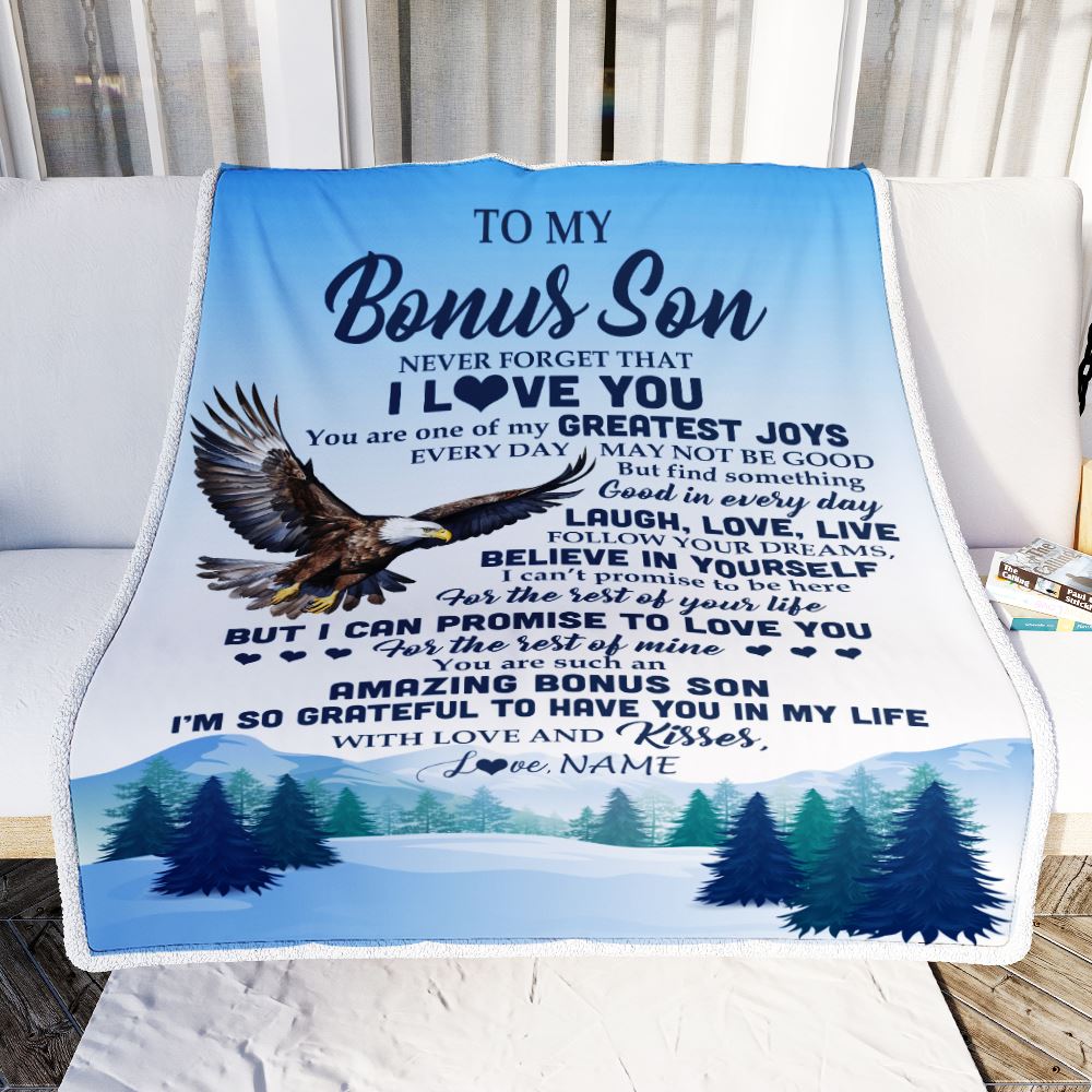 Personalized To My Bonus Son Eagle Blanket From Mom Never Forget That I Love You Stepson Gift Birthday Graduation Christmas Customized Gift Fleece Blanket | siriusteestore