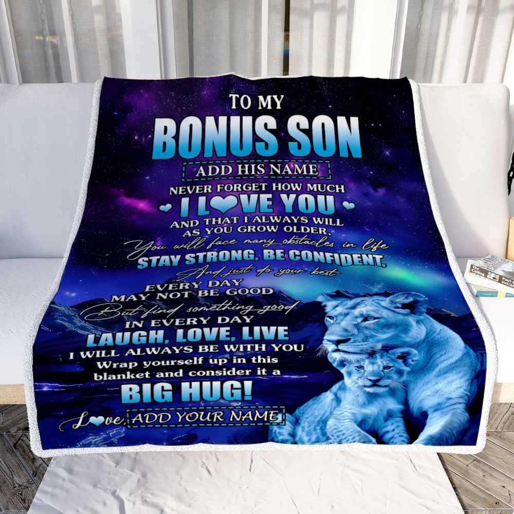Personalized To My Bonus Son Gifts From Step Mom Blanket Laught Love Live Lion Great Stepson Birthday Gifts Graduation Christmas Customized Fleece Blanket | siriusteestore
