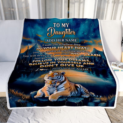 Personalized To My Daughter Gifts From Mom Dad Blanket Don't Give Up Tiger Gifts For Daughter Birthday Graduation Christmas Customized Fleece Throw Blanket | siriusteestore