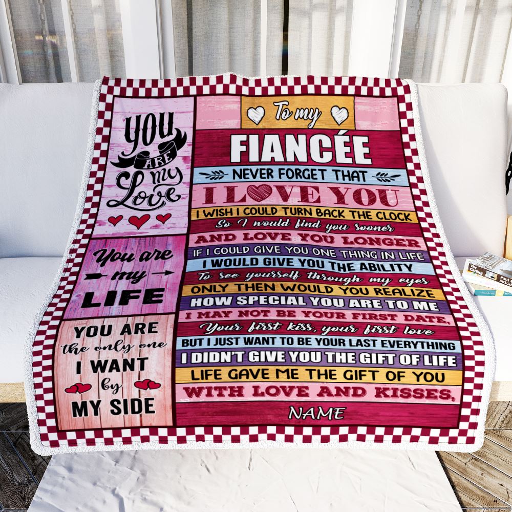 Personalized To My Fiancée Blanket From Fiancé Wood Never Forget I Love You Birthday Anniversary Valentines Day Christmas Customized Gift Fleece Blanket | siriusteestore