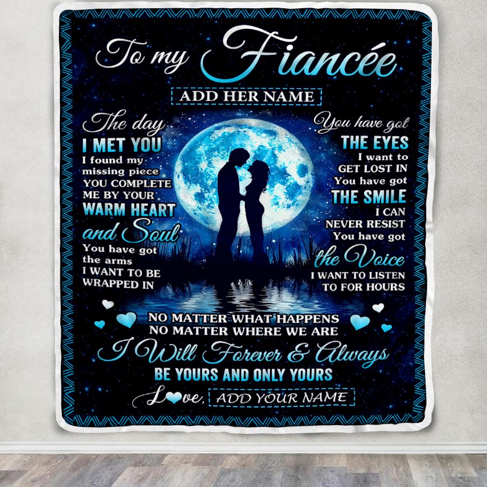 Personalized To My Fiancée Blanket Wood The Day I Met You Future Wife Birthday Gifts Romantic Valentines Day For Her Christmas Customized Fleece Blanket | siriusteestore