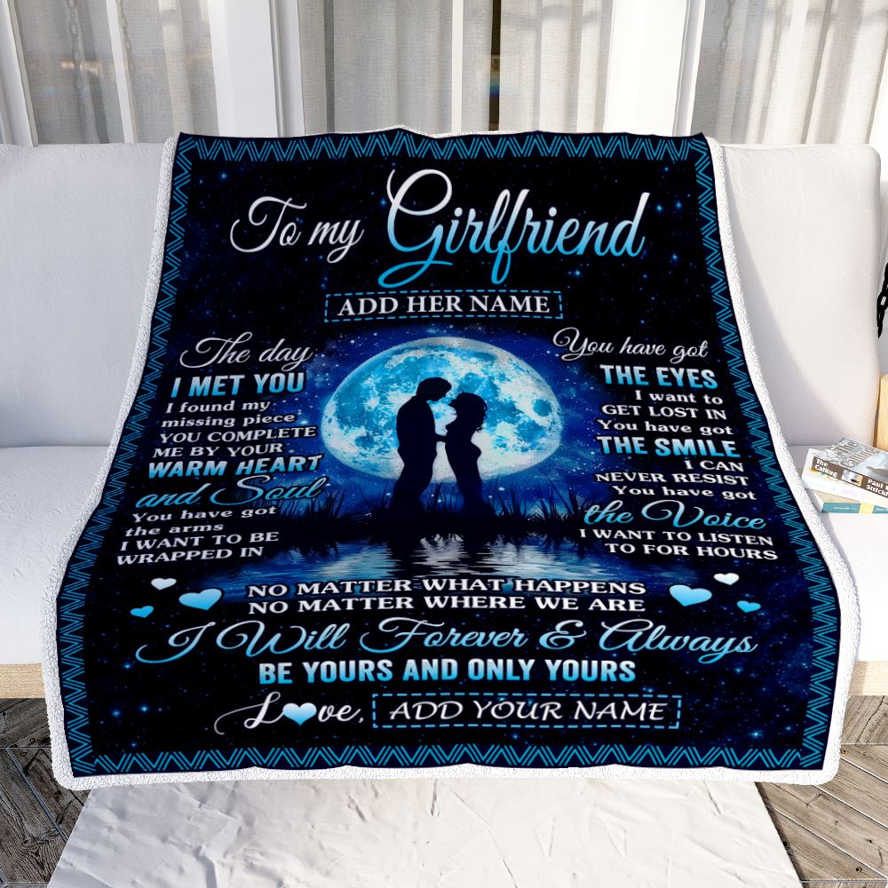 Personalized To My Girlfriend Blanket Wood The Day I Met You Girlfriend Birthday Gifts Romantic Valentines Day For Her Christmas Customized Fleece Blanket | siriusteestore