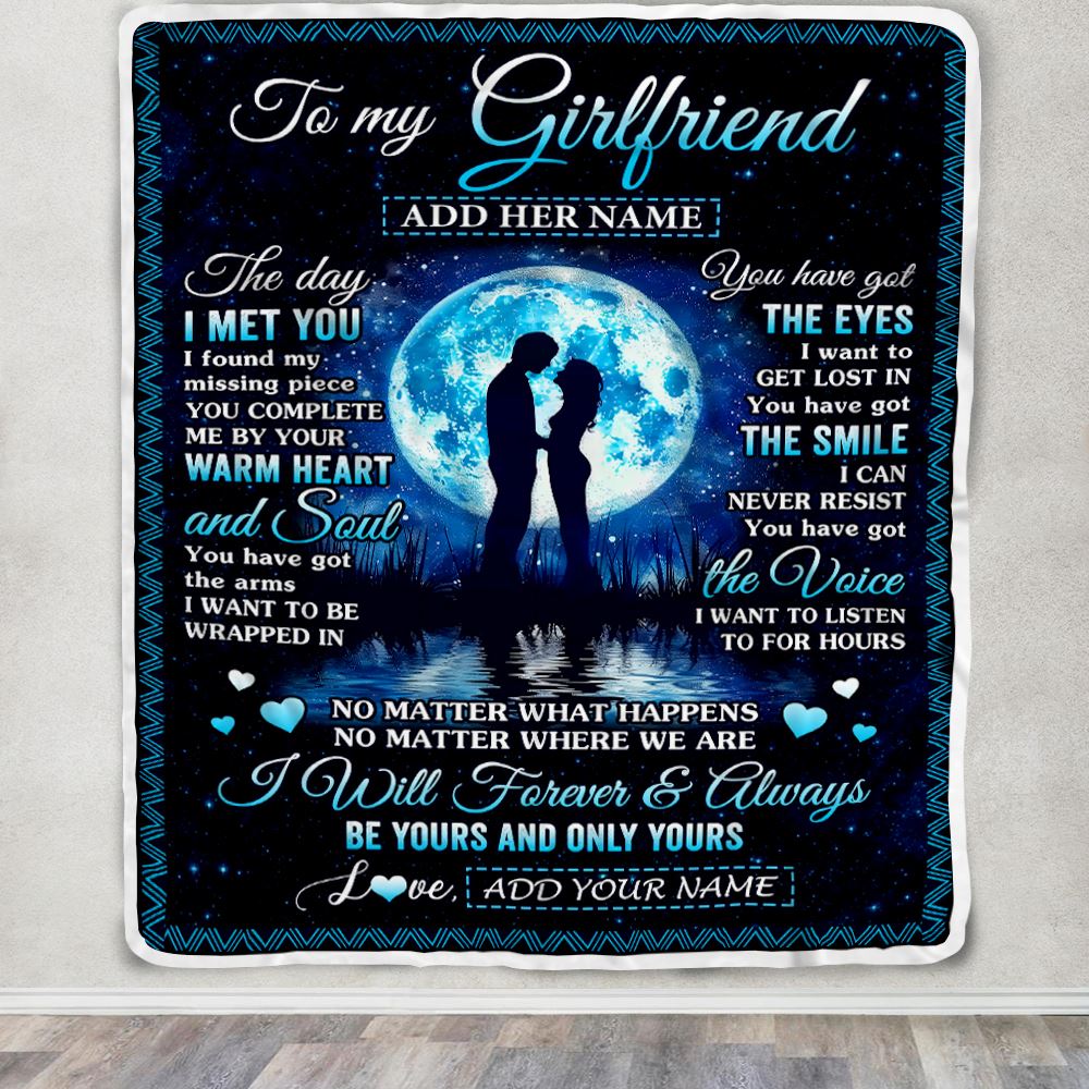 Personalized To My Girlfriend Blanket Wood The Day I Met You Girlfriend Birthday Gifts Romantic Valentines Day For Her Christmas Customized Fleece Blanket | siriusteestore