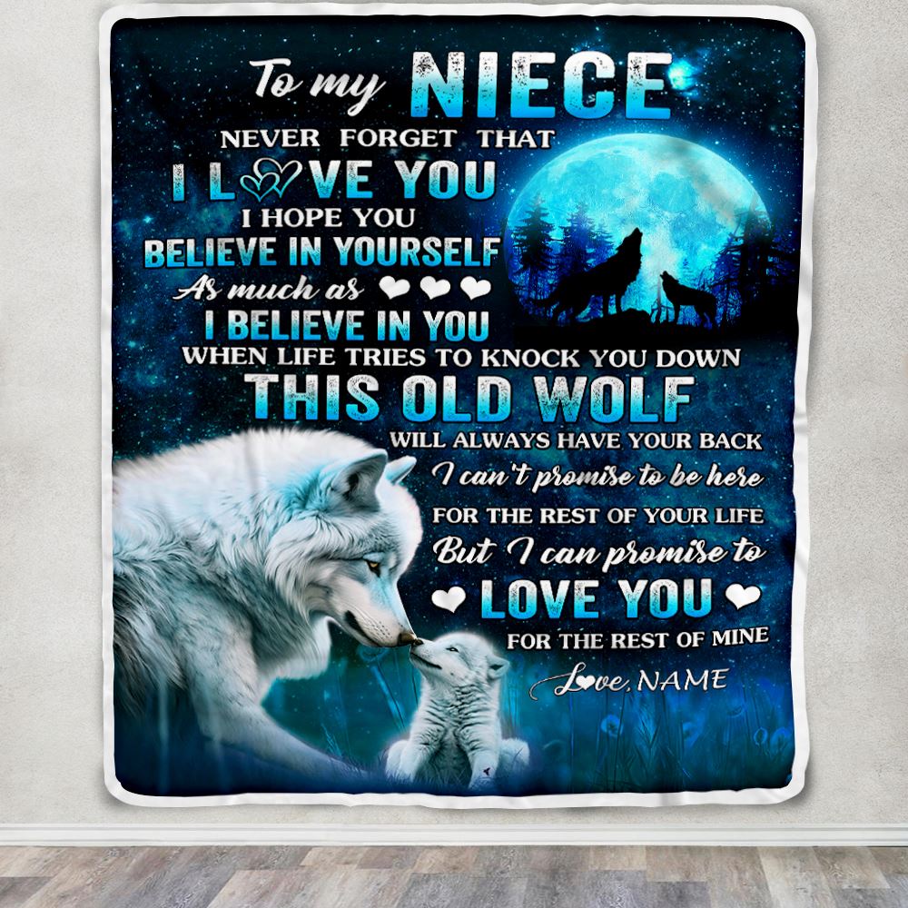 Personalized To My Niece Blanket From Aunt Auntie Uncle This Old Wolf Love Niece Birthday Gifts Graduation Christmas Customized Bed Fleece Throw Blanket | siriusteestore