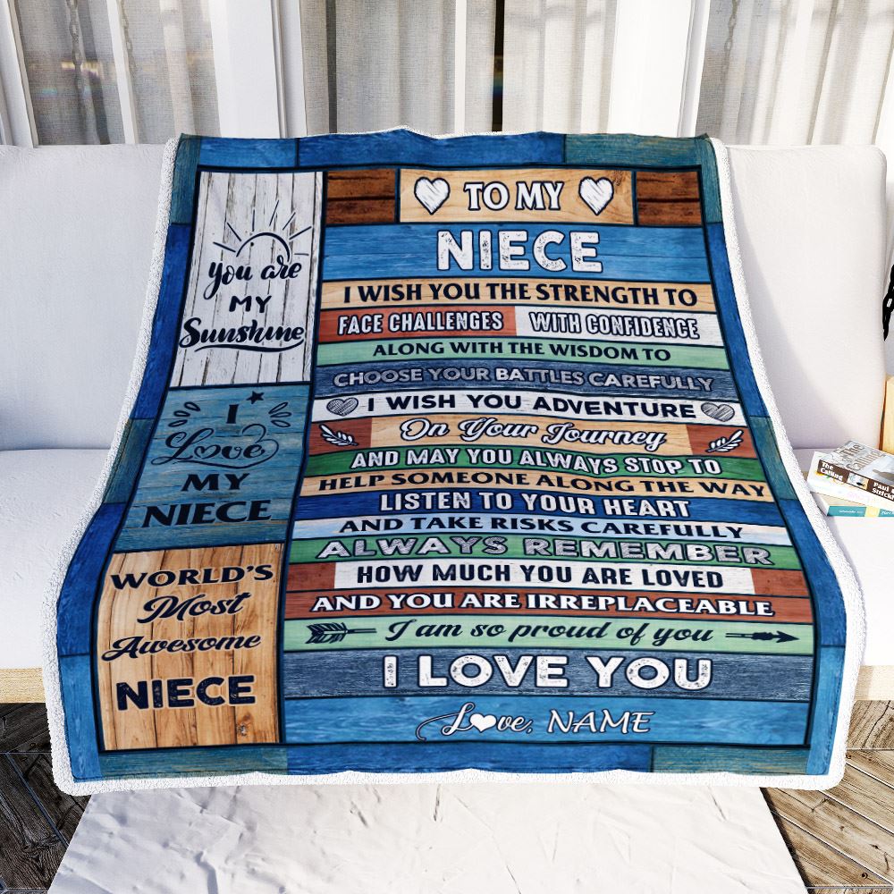 Personalized To My Niece Blanket From Aunt Uncle Wood I Am So Proud Of You I Love You Niece Birthday Graduation Christmas Customized Fleece Throw Blanket | siriusteestore