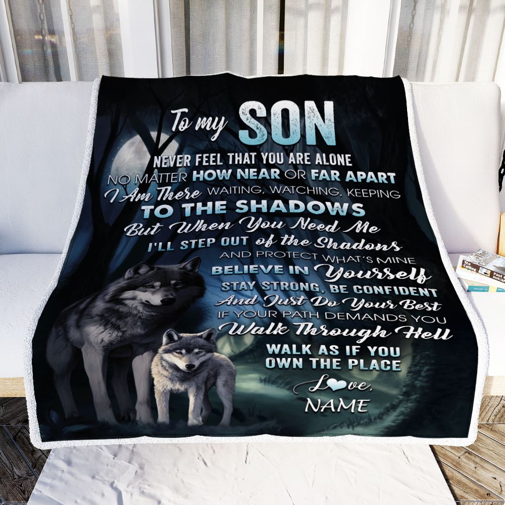 Personalized To My Son Blanket From Mom Dad Mother Never Feel That You Are Alone Wolf Son Birthday Graduation Christmas Customized Gift Fleece Throw Blanket | siriusteestore
