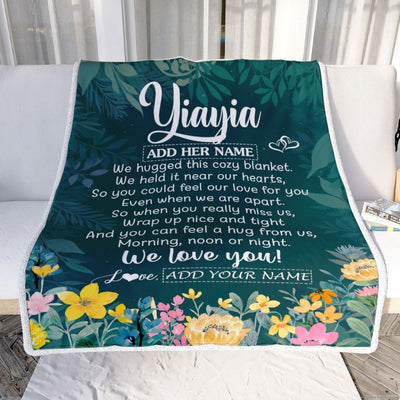 Personalized Yiayia Blanket From Grandkids Granddaughter Floral Green We Love You Yiayia Birthday Gifts Mothers Day Christmas Customized Fleece Blanket | siriusteestore
