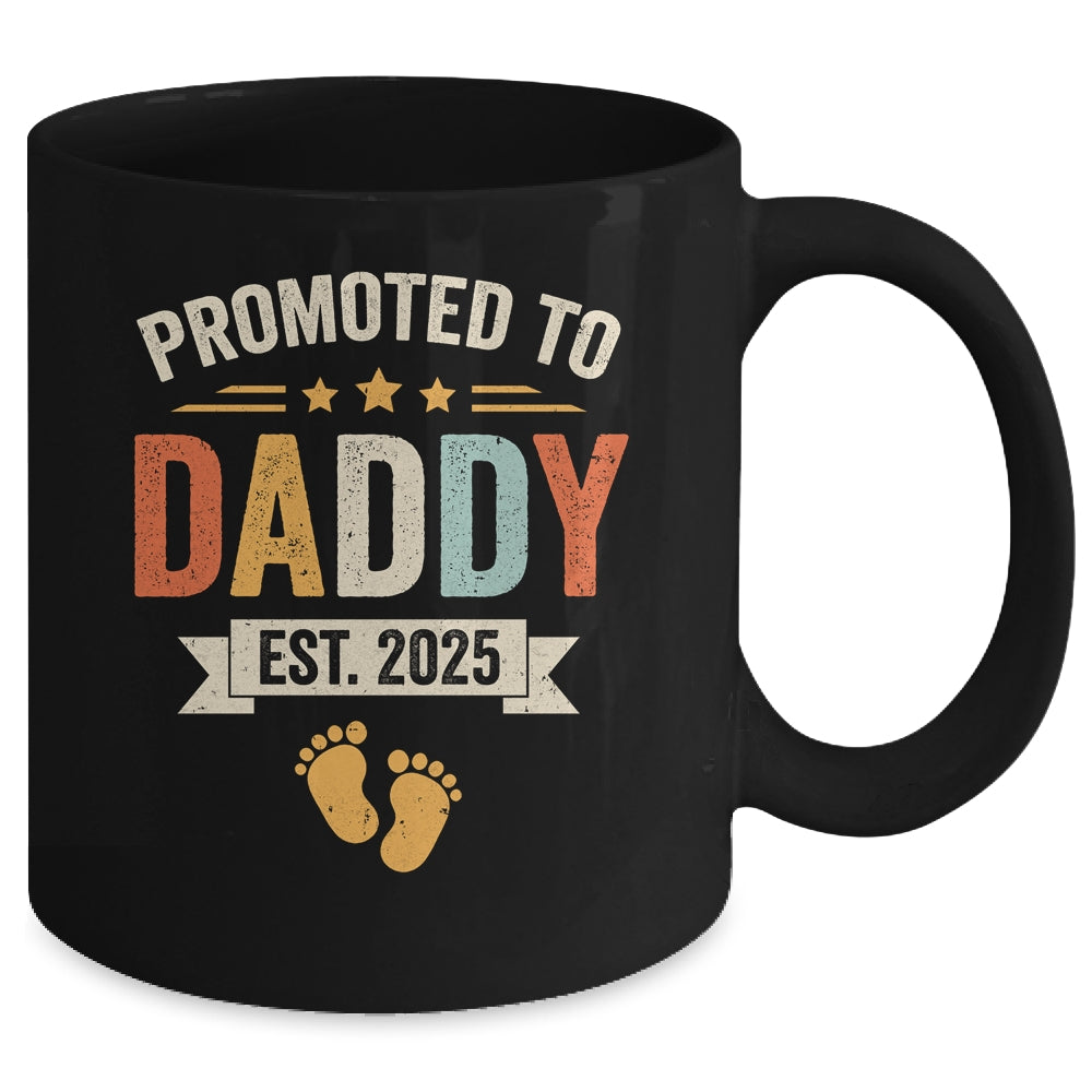 Promoted To Daddy 2025 Retro Soon To Be Daddy Est 2025 Mug | siriusteestore