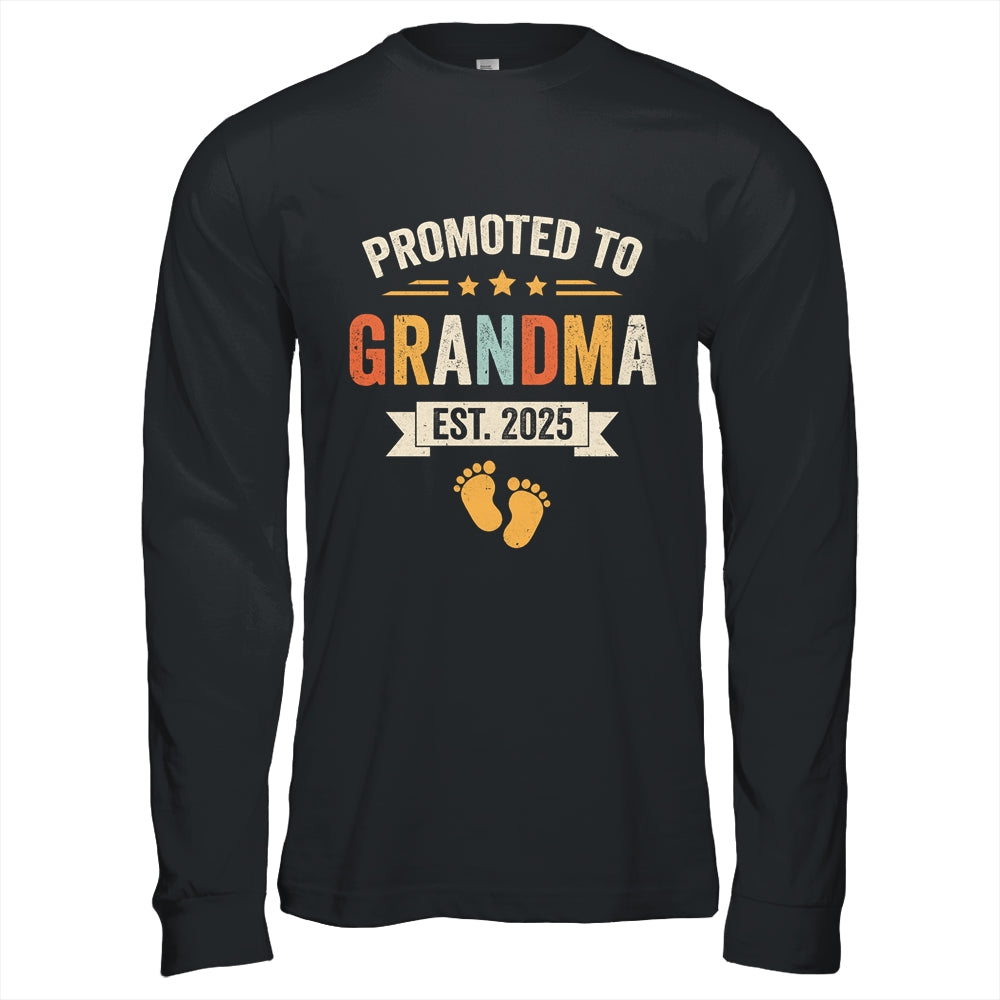 Promoted To Grandma 2025 Retro Soon To Be Grandma Est 2025 Shirt & Hoodie | siriusteestore