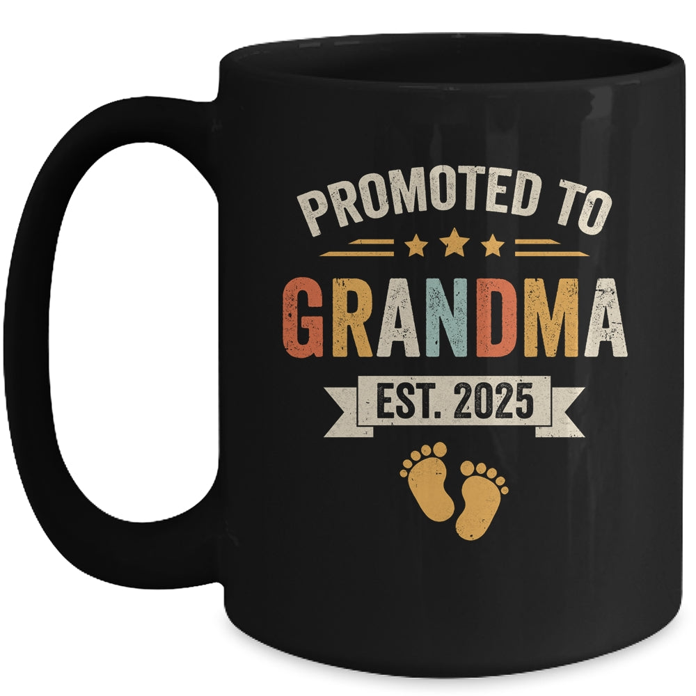 Promoted To Grandma 2025 Retro Soon To Be Grandma Est 2025 Mug | siriusteestore