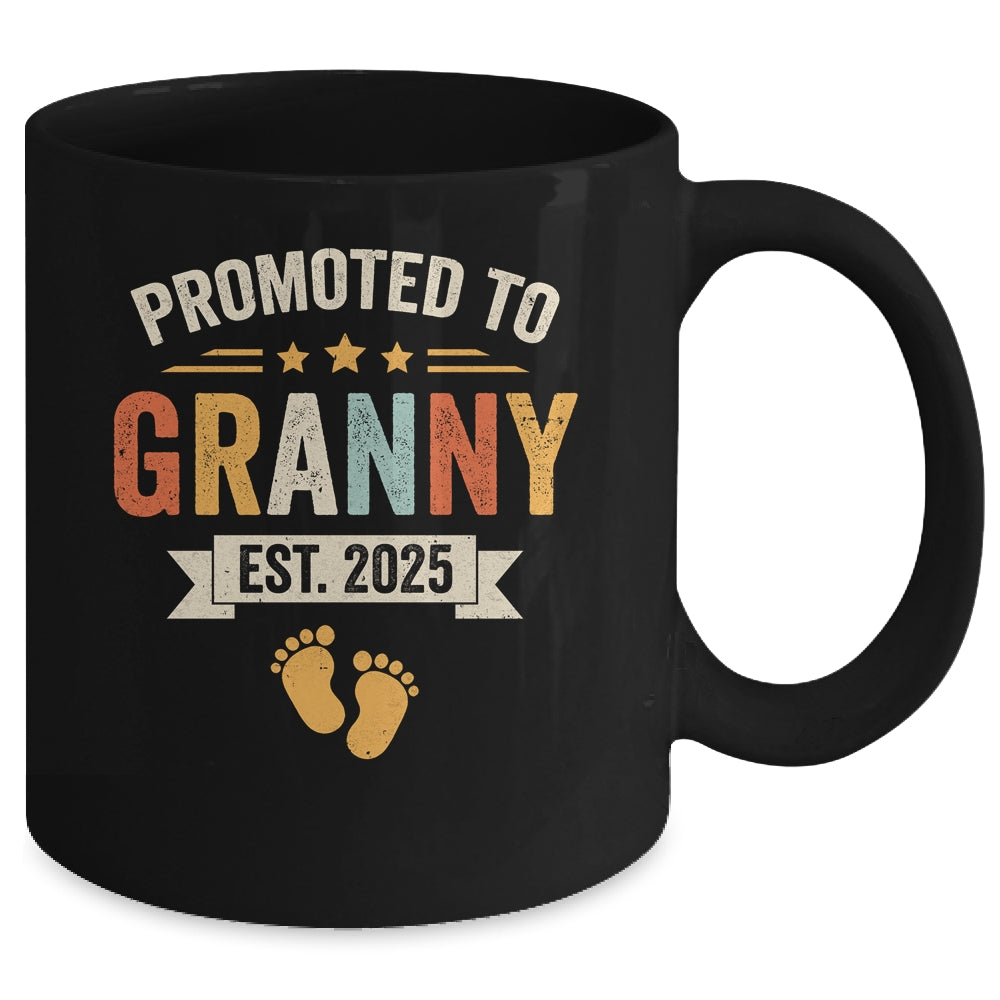 Promoted To Granny 2025 Retro Soon To Be Granny Est 2025 Mug | siriusteestore