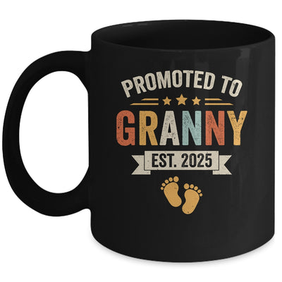 Promoted To Granny 2025 Retro Soon To Be Granny Est 2025 Mug | siriusteestore