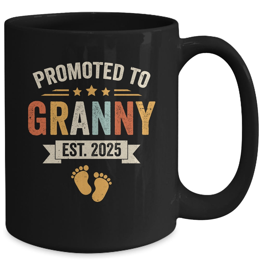 Promoted To Granny 2025 Retro Soon To Be Granny Est 2025 Mug | siriusteestore