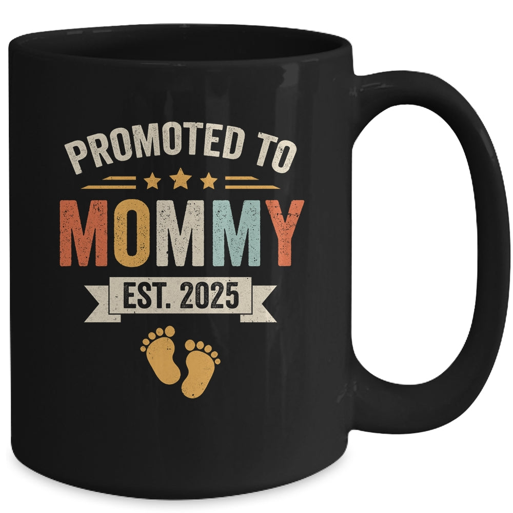 Promoted To Mommy 2025 Retro Soon To Be Mommy Est 2025 Mug | siriusteestore
