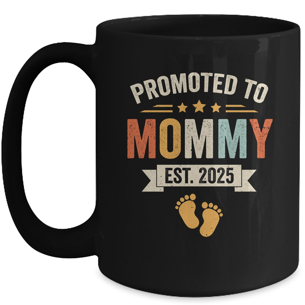 Promoted To Mommy 2025 Retro Soon To Be Mommy Est 2025 Mug | siriusteestore