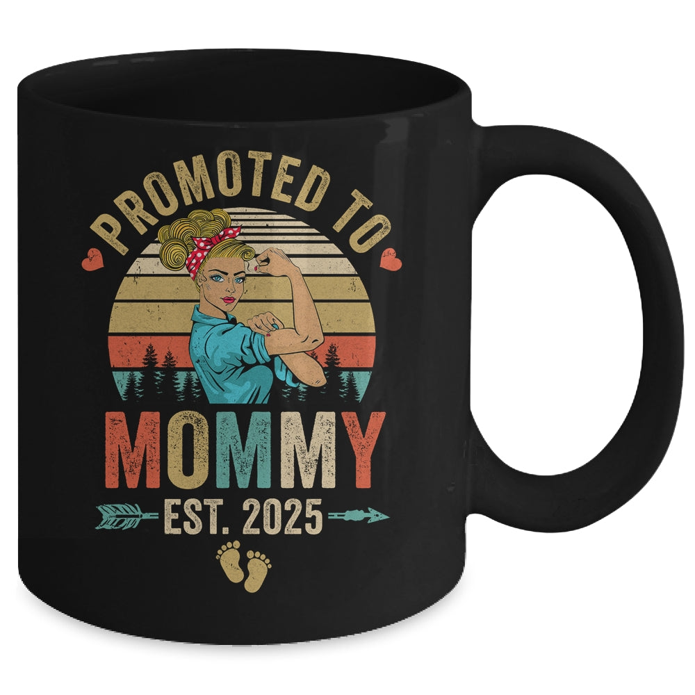Promoted To Mommy Est 2025 Retro First Time Mommy Mug | siriusteestore