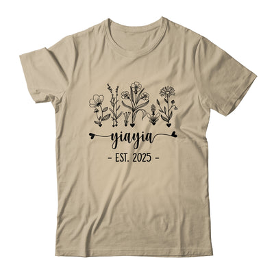 Promoted To Yiayia Est 2025 Pregnancy Announcement Flower Shirt & Tank Top | siriusteestore