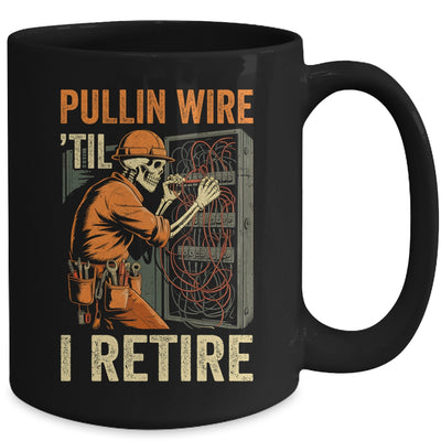 Pullin Wire Til I Retire Skeleton Retro Electrician Vintage Mug | siriusteestore