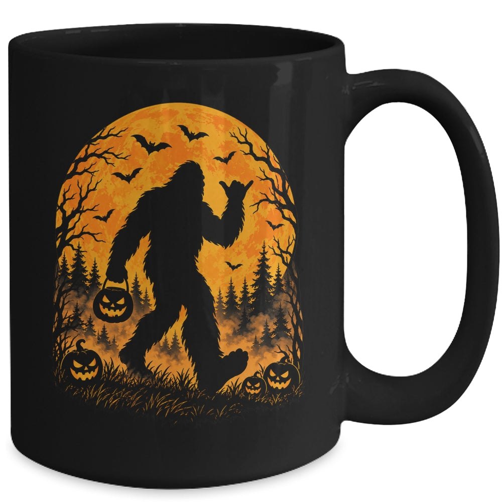 Spooky Halloween Bigfoot Pumpkin Funny Sasquatch Halloween Mug | siriusteestore