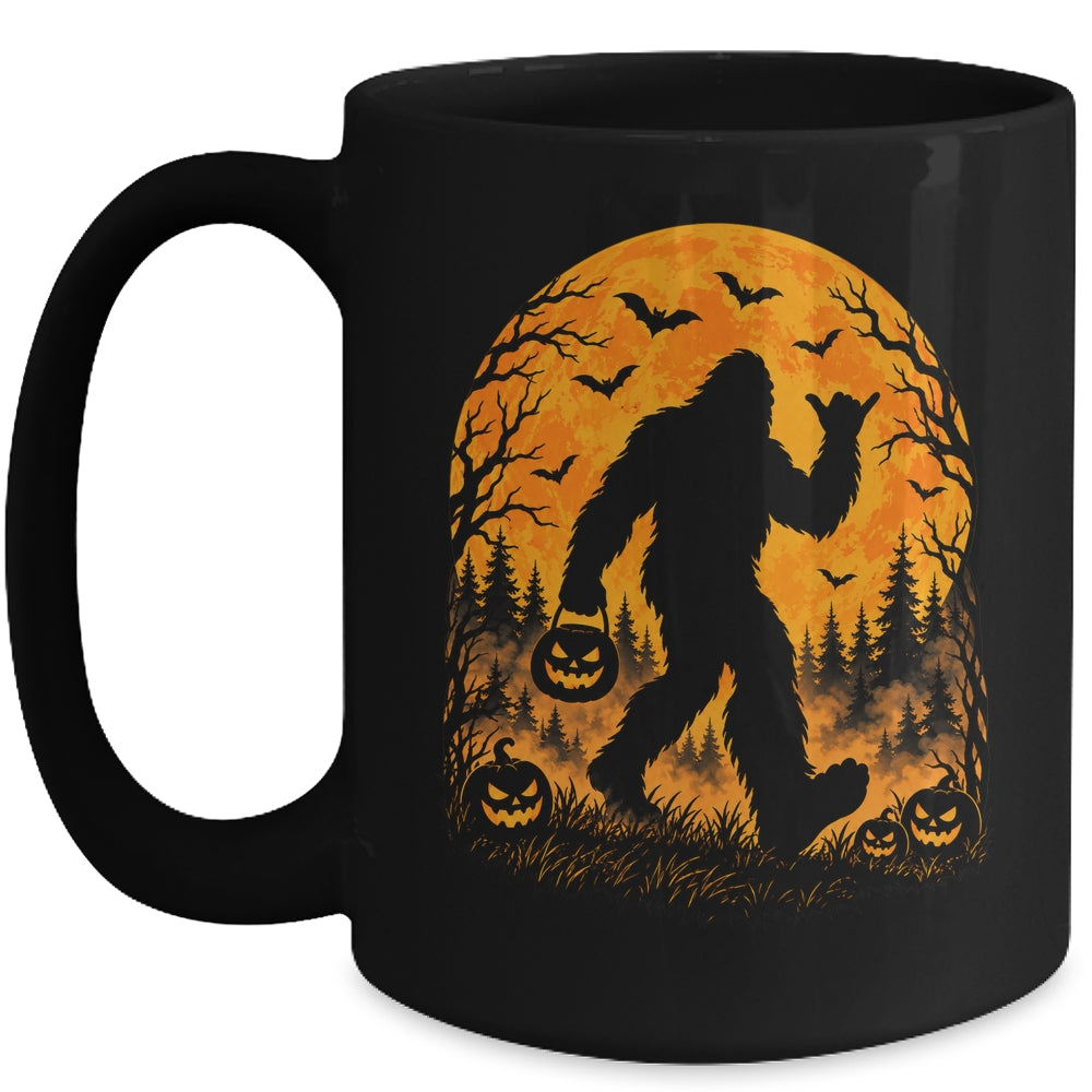 Spooky Halloween Bigfoot Pumpkin Funny Sasquatch Halloween Mug | siriusteestore