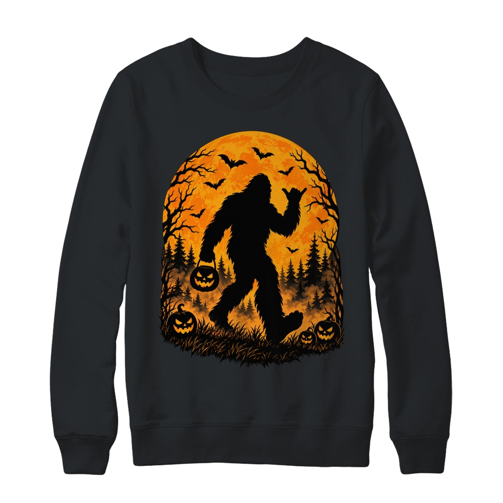 Spooky Halloween Bigfoot Pumpkin Funny Sasquatch Halloween Shirt & Sweatshirt | siriusteestore