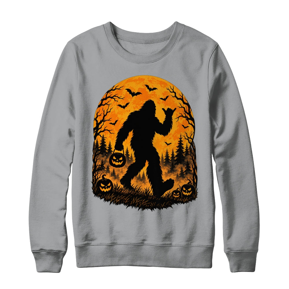 Spooky Halloween Bigfoot Pumpkin Funny Sasquatch Halloween Shirt & Sweatshirt | siriusteestore