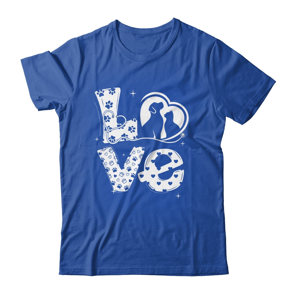 Vet Tech Love Animals Veterinarian Tech Distressed Shirt & Hoodie | siriusteestore