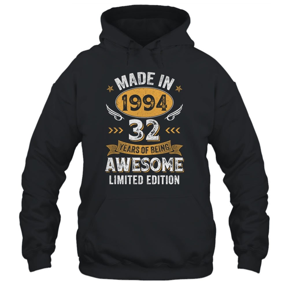 Vintage 1994 32 Years Old Birthday 32nd Birthday Men Women Shirt & Hoodie | siriusteestore