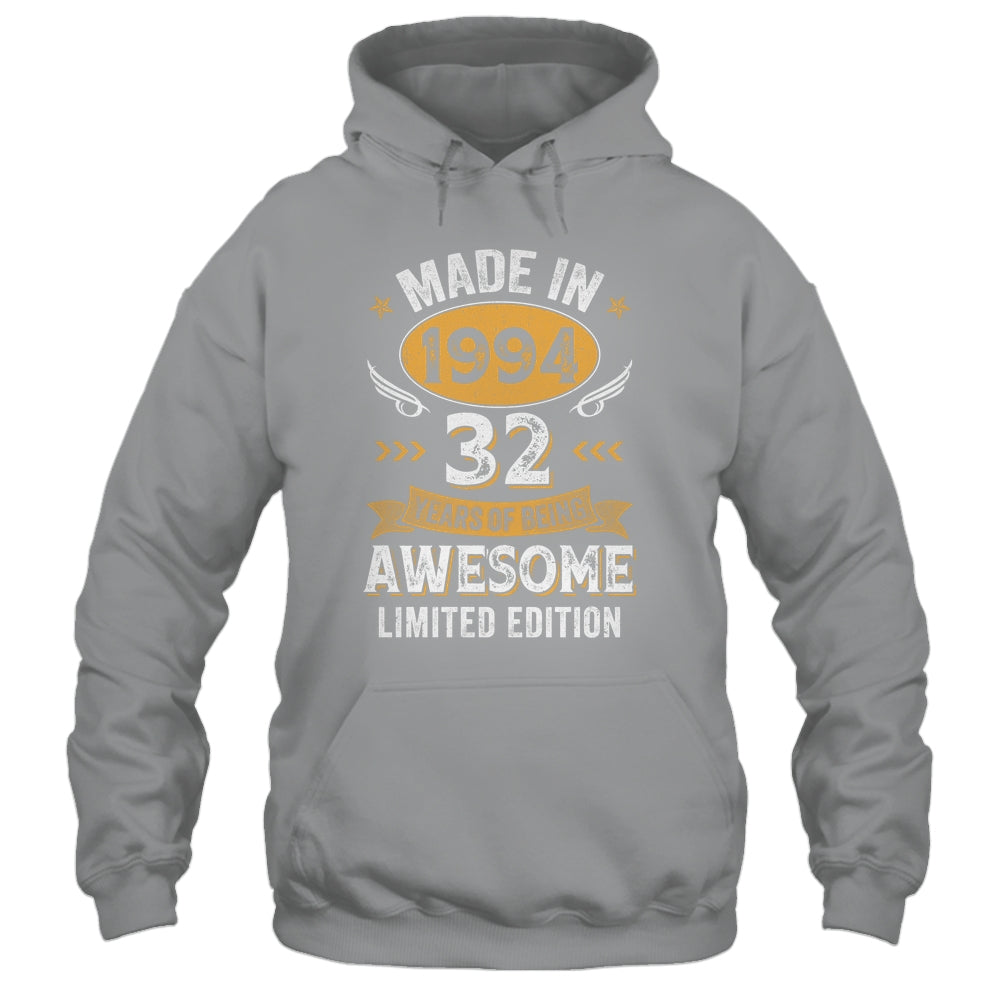 Vintage 1994 32 Years Old Birthday 32nd Birthday Men Women Shirt & Hoodie | siriusteestore