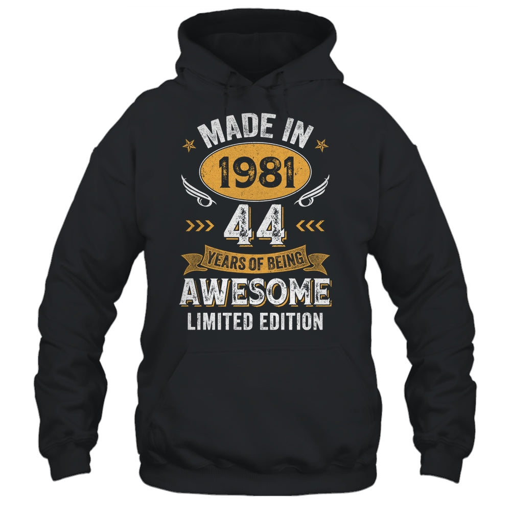 Vintage Made In 1981 44 Years Old 44th Birthday Men Women Shirt & Hoodie | siriusteestore